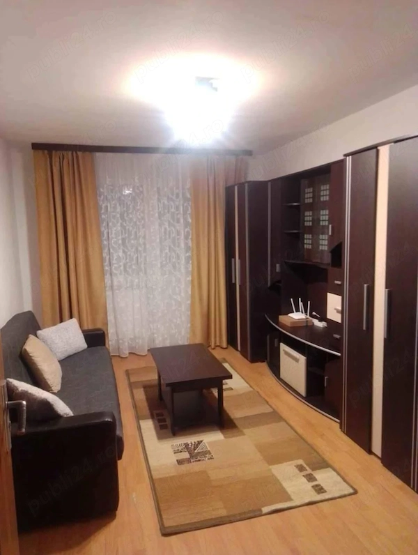 Vand ap. cu 2 camere, vizavi de universitate, pe Babes, aproape de Vivo — fotografia 1