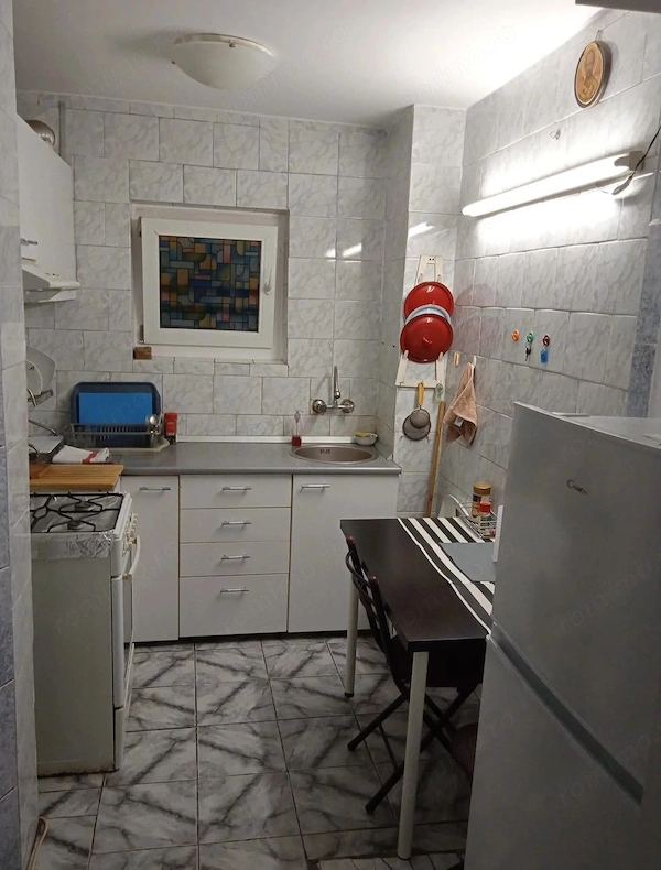 🔑 Vanzare apartament 3 camere - Zona Piața Titan — fotografia 3
