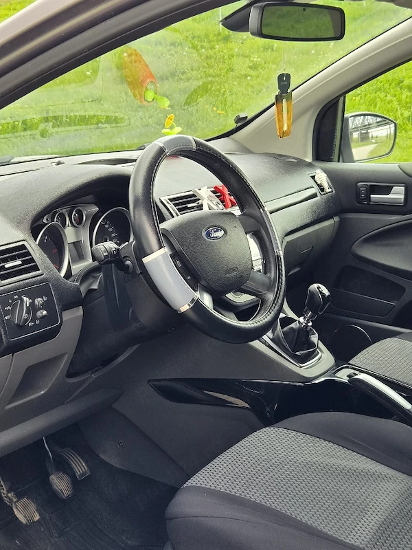 FORD Kuga 2012 — imagine 3