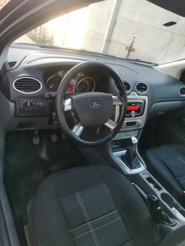 FORD Focus 2011 — imagine 6