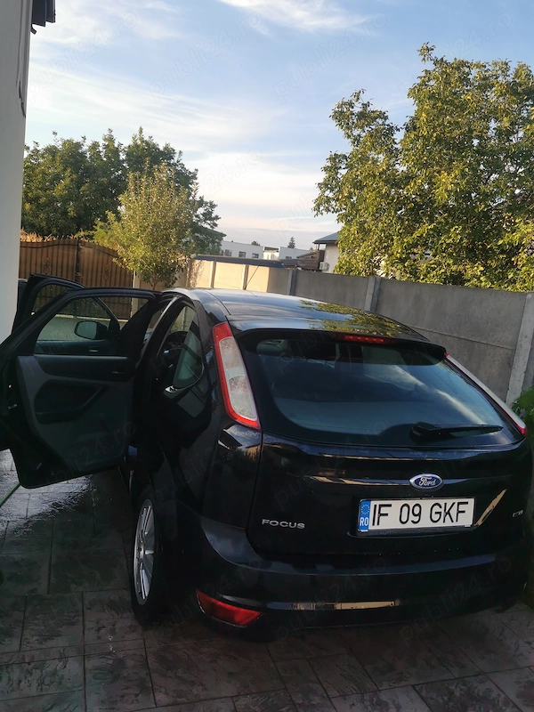 FORD Focus 2011 — imagine 8