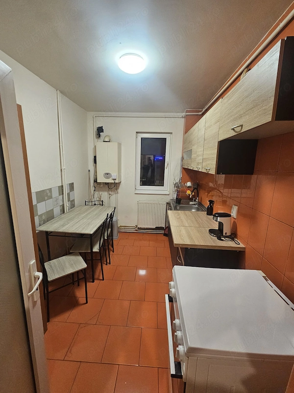 de închiriat apartament cu 3 camere — fotografia 3