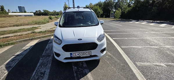 FORD Courier 2020 — imagine 6