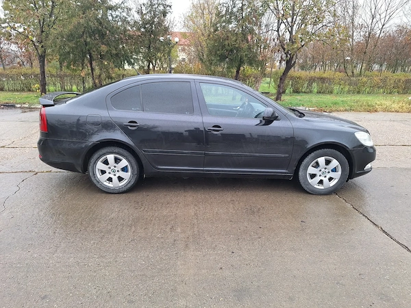 SKODA Octavia 2010 — imagine 5