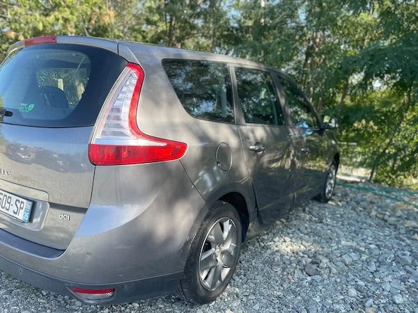RENAULT Grand Scenic 2012 — imagine 5