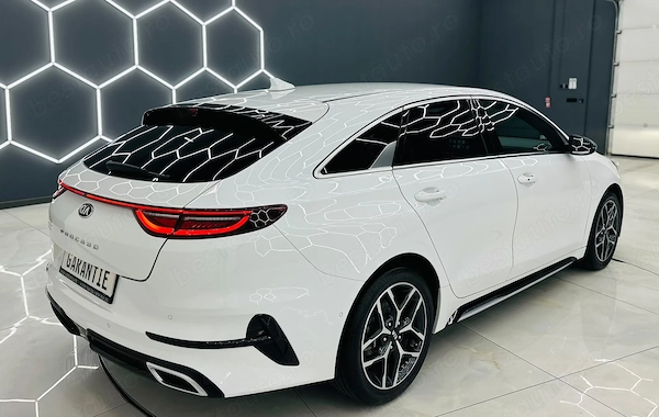 KIA Pro Ceed 2021 — imagine 4