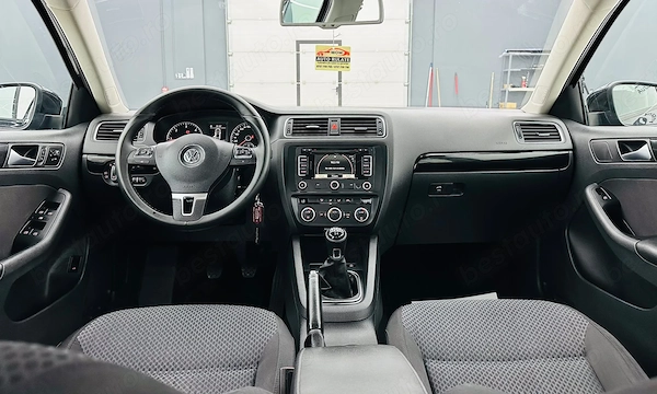 VOLKSWAGEN Jetta 2013 — imagine 6