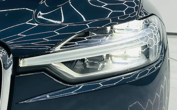 VOLVO XC60 2019 — imagine 10