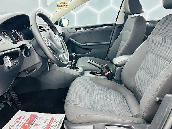 VOLKSWAGEN Jetta 2013 — imagine 13