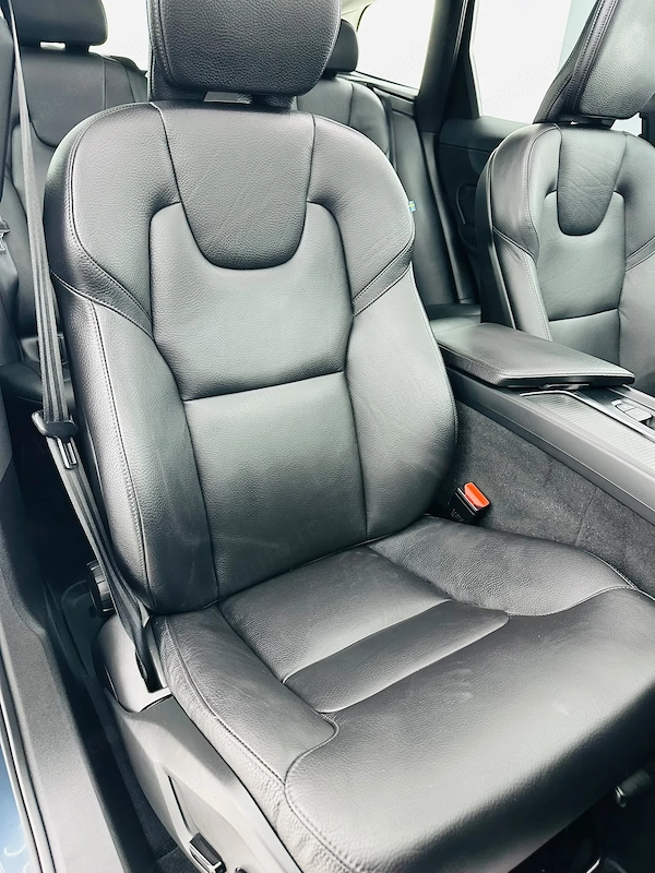 VOLVO XC60 2019 — imagine 19