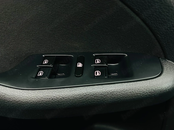 VOLKSWAGEN Jetta 2013 — imagine 11