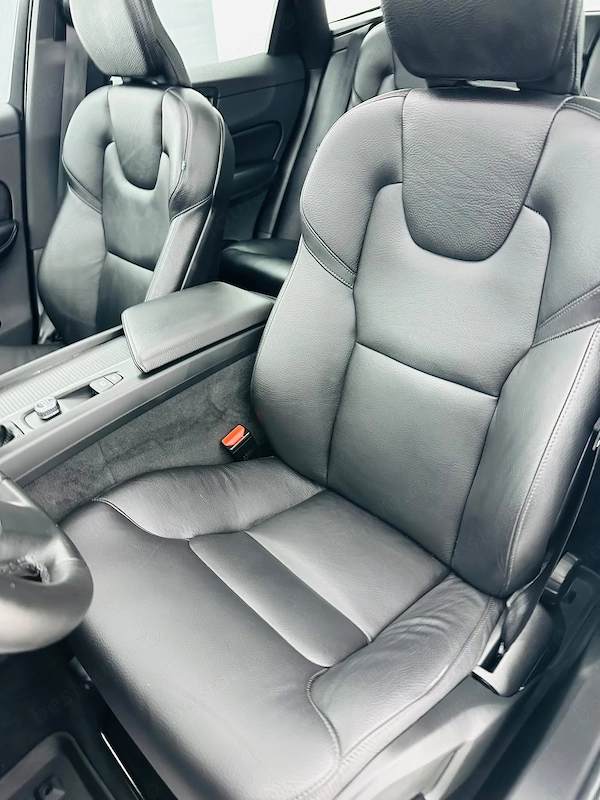 VOLVO XC60 2019 — imagine 14