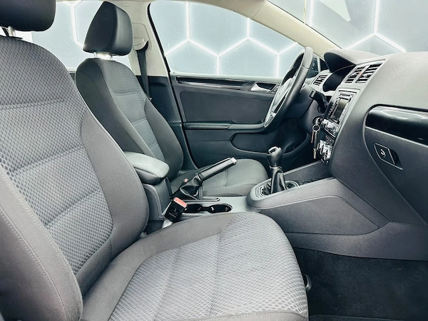 VOLKSWAGEN Jetta 2013 — imagine 16