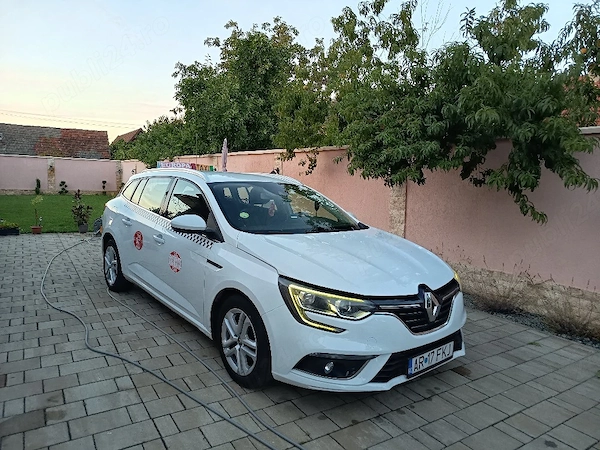 RENAULT Megane 2021 — imagine 4