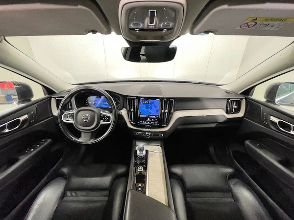VOLVO Unknown Model 2021 — imagine 8