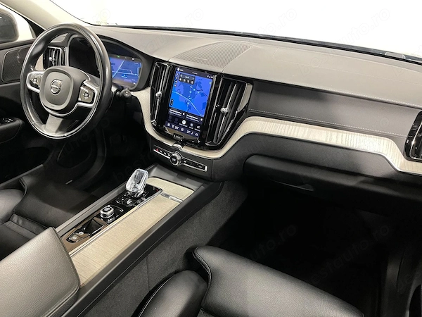 VOLVO Unknown Model 2021 — imagine 9