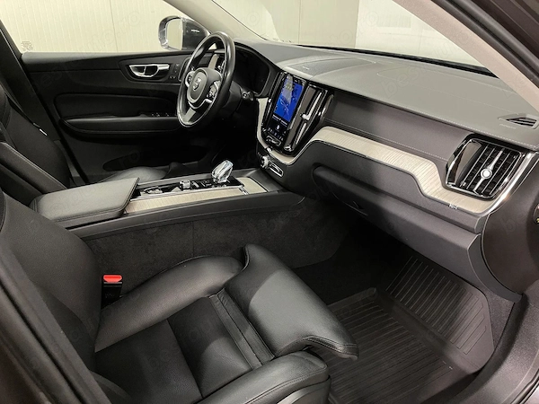 VOLVO Unknown Model 2021 — imagine 11