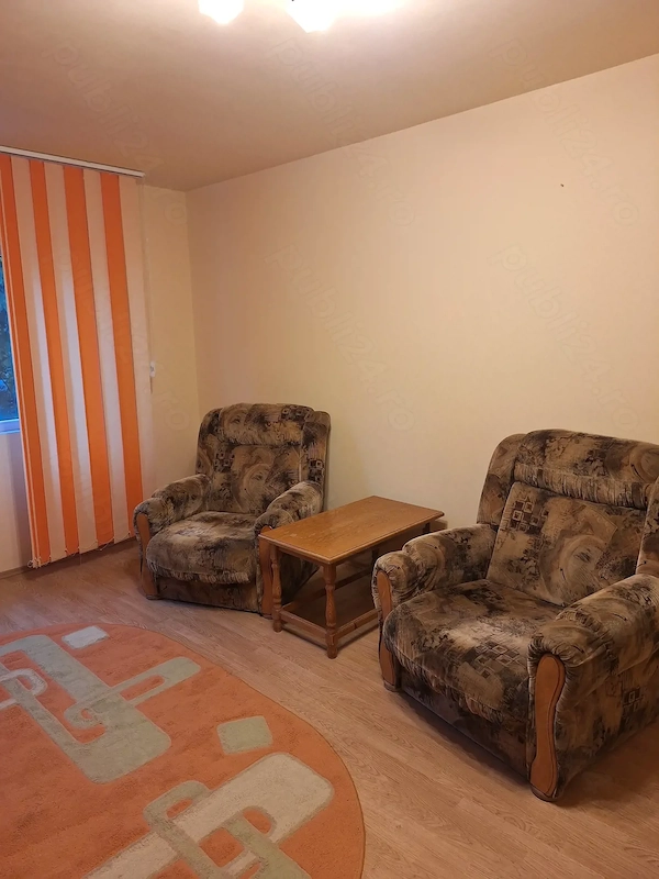 Inchiriez apartament 2 camere Cf1 zona Carol Davila PLOIESTI — fotografia 1