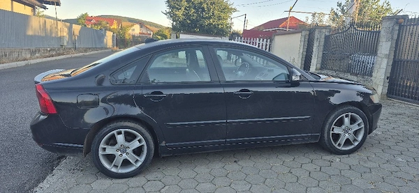 VOLVO V40 2009 — imagine 2