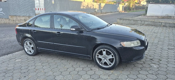 VOLVO V40 2009 — imagine 3