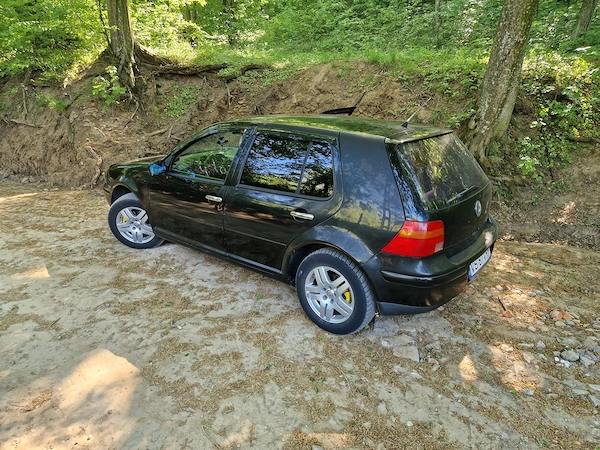 VOLKSWAGEN Golf 2000 — imagine 5