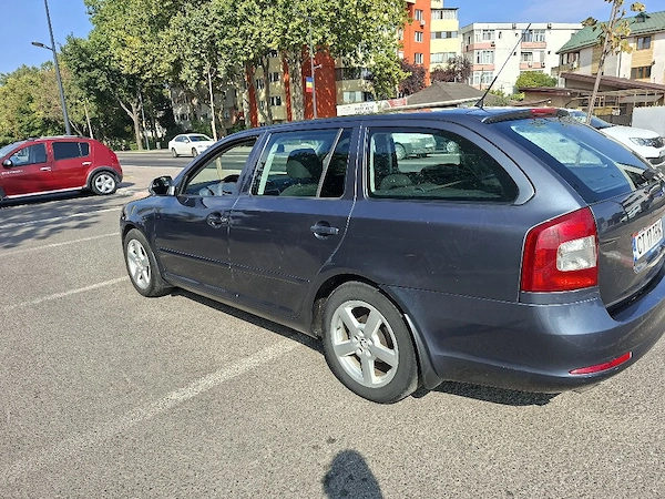SKODA Octavia 2010 — imagine 4