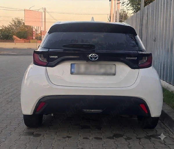 TOYOTA Yaris 2022 — imagine 3