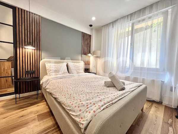Garsoniera renovata de vanzare in Centru zona Garii mobilata modern — fotografia 1