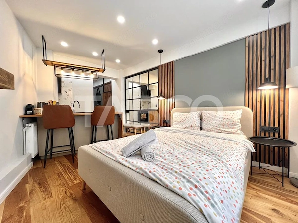 Garsoniera renovata de vanzare in Centru zona Garii mobilata modern — fotografia 3