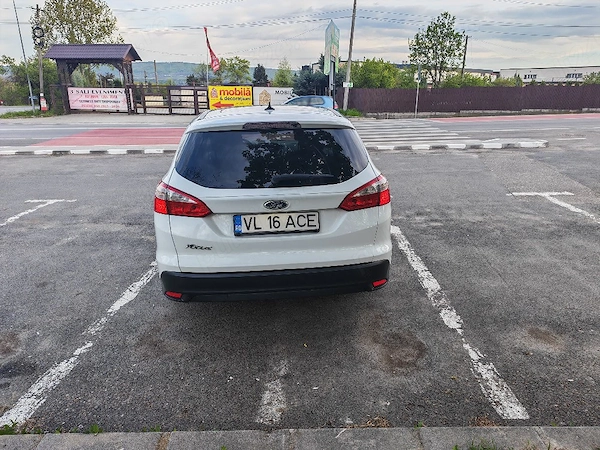 FORD Focus 2012 — imagine 7
