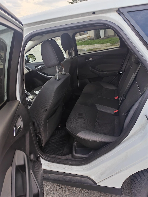 FORD Focus 2012 — imagine 10