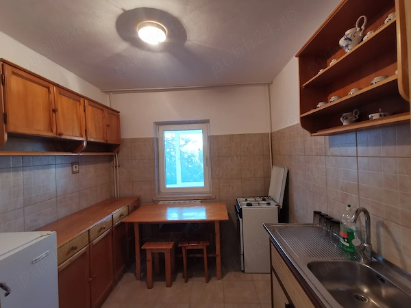 Închiriez apartament cu 2 camere Craiova, cartier 1 Mai — fotografia 3