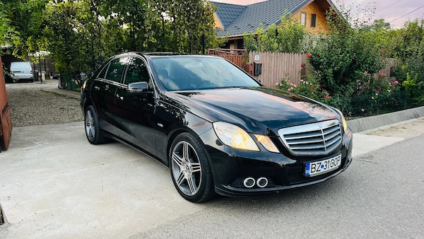 MERCEDES-BENZ E-Class 2010 — imagine 3