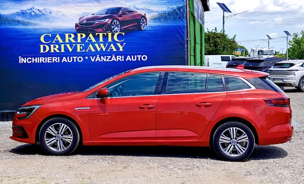 RENAULT Megane 2022 — imagine 2
