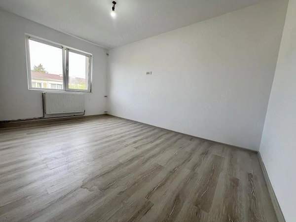 Apartament 3 camere, 62 mp utili, etaj 4 - Zona Sagului — fotografia 3