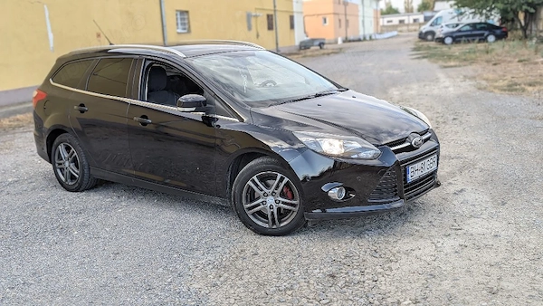 FORD Focus 2013 — imagine 4