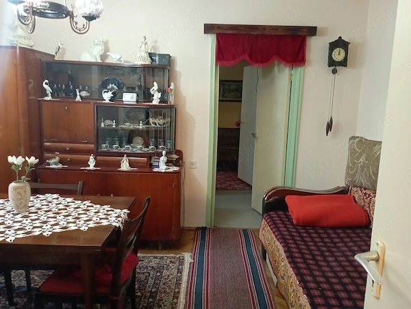 Apartament 2 camere, parter, cu balcon închis-zona pietei centrale Deva — fotografia 3