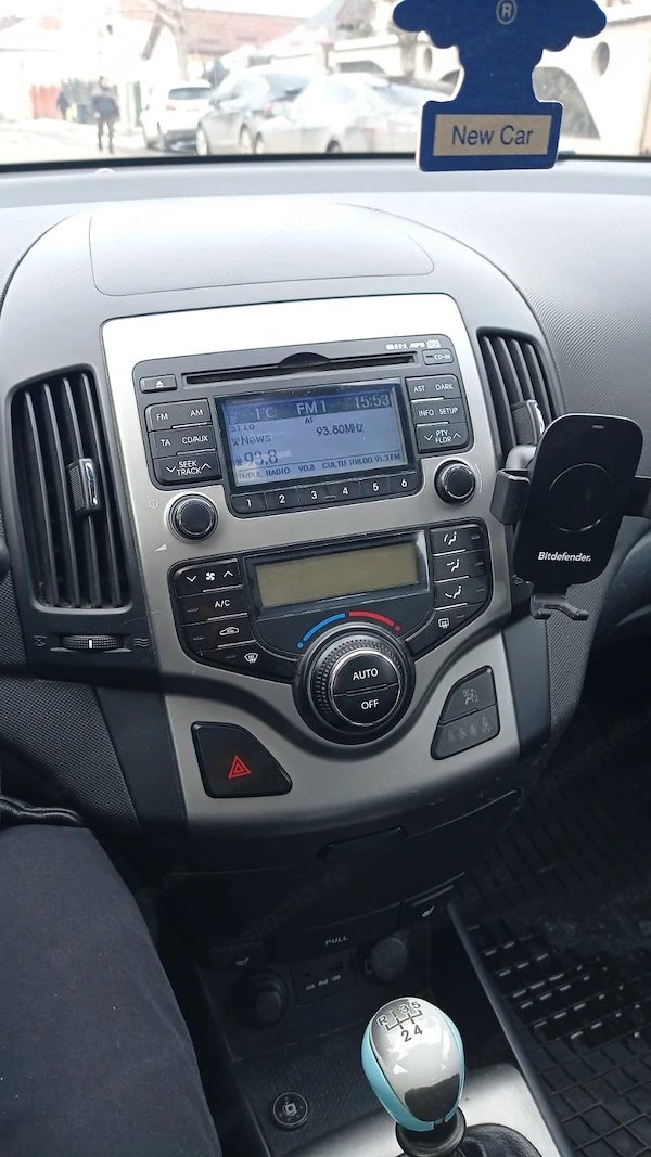 HYUNDAI i30 2010 — imagine 5