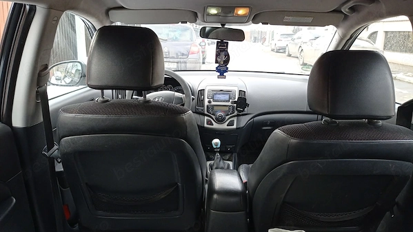 HYUNDAI i30 2010 — imagine 4