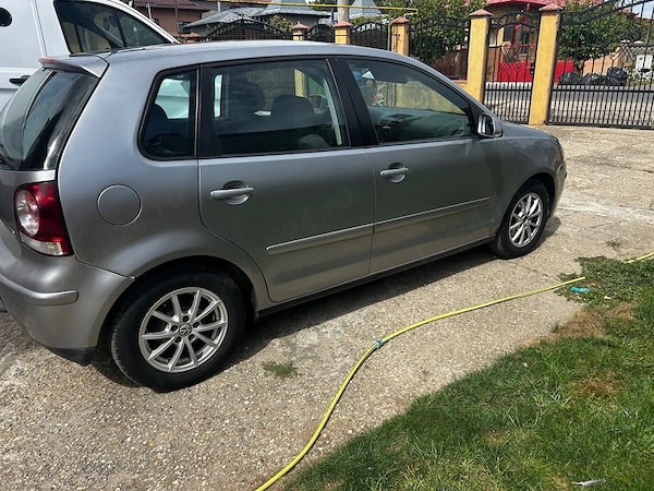 VOLKSWAGEN Polo 2009 — imagine 2