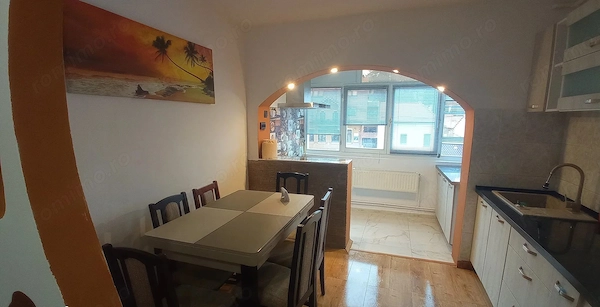 Apartament, luminos si spatios, spre inchiriere, zona semicentrala — fotografia 1