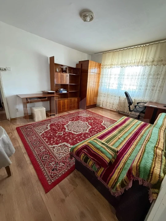 Apartament 2 camere, 56 mp, balcon și centrală proprie – zona Gemenii, Brașov — fotografia 1
