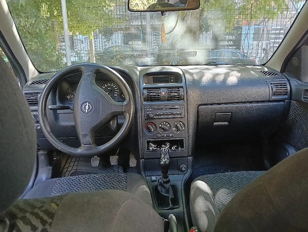 OPEL Astra 2004 — imagine 2