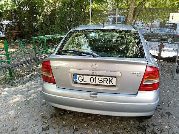 OPEL Astra 2004 — imagine 5