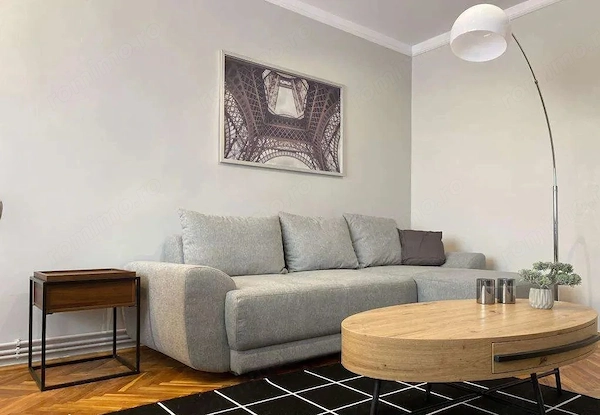 Apartament cu 2 camere, deosebit, in centrul orasului, spre inchiriere — fotografia 1