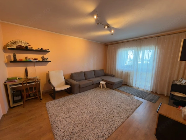 Apartament 3 camere, bloc 1989- Cantacuzino — fotografia 1