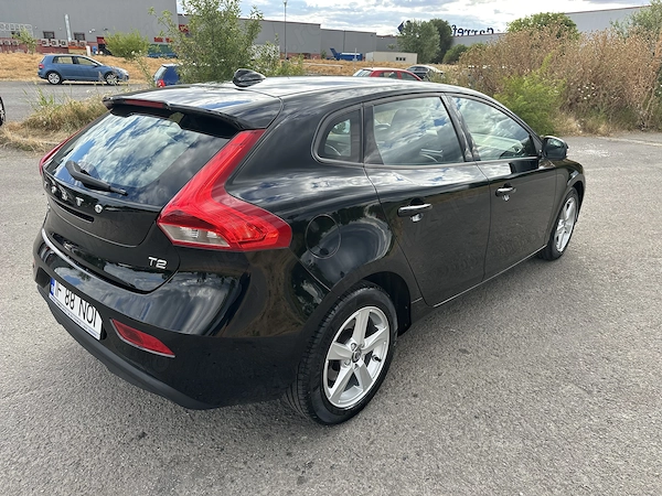 Volvo V40 - 2018