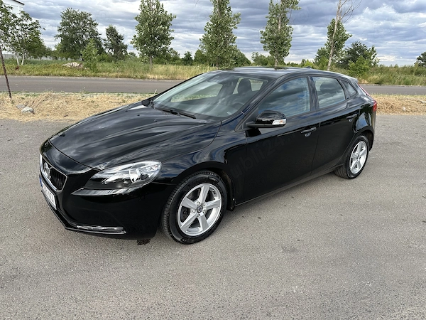 VOLVO V40 2018 — imagine 4