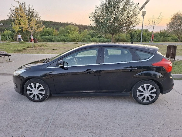 FORD Focus 2012 — imagine 9