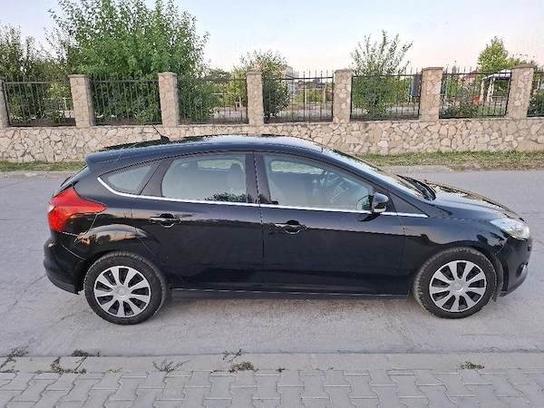 FORD Focus 2012 — imagine 8